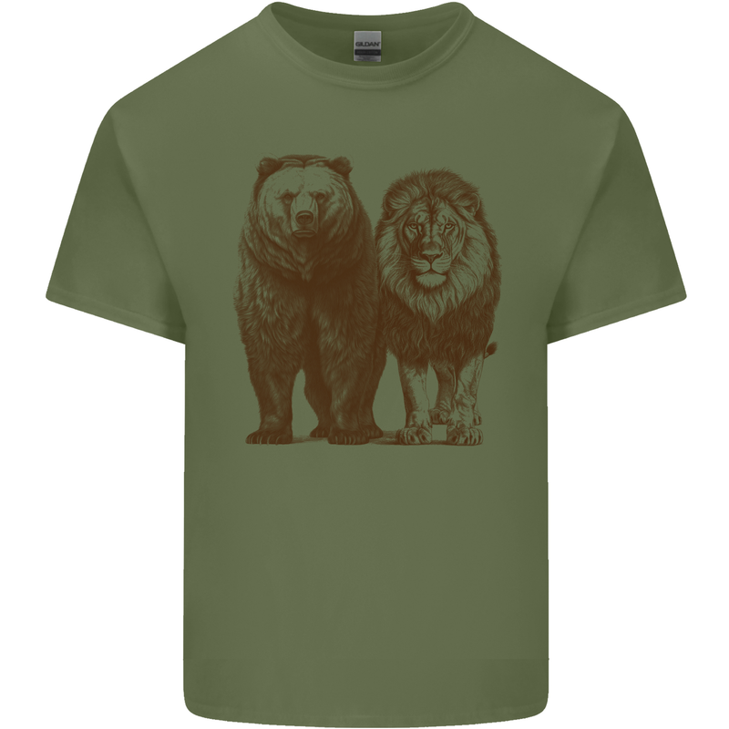A Grizzly Bear and a Lion Mens Cotton T-Shirt Tee Top Military Green