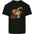A Witch Kiss Halloween Mens Cotton T-Shirt Tee Top Black