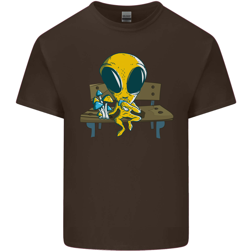 An Alien Eating Magic Mushrooms LSD Mens Cotton T-Shirt Tee Top Dark Chocolate