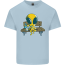 An Alien Eating Magic Mushrooms LSD Mens Cotton T-Shirt Tee Top Light Blue