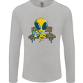 An Alien Eating Magic Mushrooms LSD Mens Long Sleeve T-Shirt Sports Grey