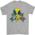 An Alien Eating Magic Mushrooms LSD Mens T-Shirt 100% Cotton Sports Grey