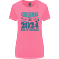 Arriving 2024 New Baby Pregnancy Pregnant Womens Wider Cut T-Shirt Azalea
