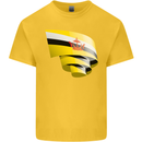 Curled Brunei Flag Bruneian Day Football Kids T-Shirt Childrens Yellow