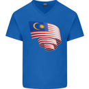 Curled Malaysia Flag Malaysian Day Football Mens V-Neck Cotton T-Shirt Royal Blue
