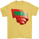 Curled Maldives Flag Maldivian Day Football Mens T-Shirt 100% Cotton Yellow