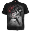 Dead Kiss Mens T-Shirt Spiral Direct Day of the Dead La Catrina Sugar Skull