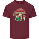 Frog Knitting Under a Mushroom Foraging Nature Mens Cotton T-Shirt Tee Top Maroon