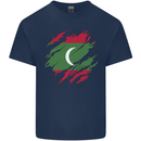 Torn Maldives Flag Maldivian Day Football Mens Cotton T-Shirt Tee Top Navy Blue