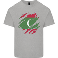Torn Maldives Flag Maldivian Day Football Mens Cotton T-Shirt Tee Top Sports Grey