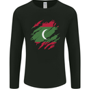 Torn Maldives Flag Maldivian Day Football Mens Long Sleeve T-Shirt Black