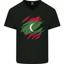 Torn Maldives Flag Maldivian Day Football Mens V-Neck Cotton T-Shirt Black