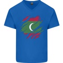 Torn Maldives Flag Maldivian Day Football Mens V-Neck Cotton T-Shirt Royal Blue