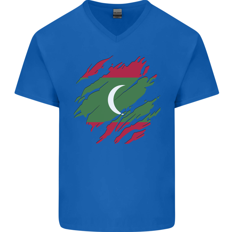 Torn Maldives Flag Maldivian Day Football Mens V-Neck Cotton T-Shirt Royal Blue