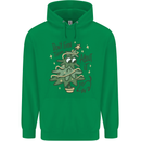 A Dog Weeing on a Christmas Tree Xmas Funny Mens 80% Cotton Hoodie Irish Green