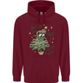 A Dog Weeing on a Christmas Tree Xmas Funny Mens 80% Cotton Hoodie Maroon