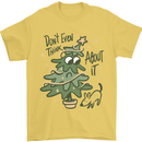 A Dog Weeing on a Christmas Tree Xmas Funny Mens T-Shirt Cotton Gildan Yellow
