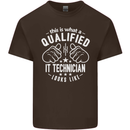 A Qualified IT Technician Looks Like Mens Cotton T-Shirt Tee Top Dark Chocolate