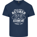 A Retired Accountant Looks Like Mens V-Neck Cotton T-Shirt Navy Blue