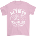 A Retired Scaffolder Looks Like Mens T-Shirt Cotton Gildan Light Pink