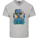 An Alien Smoking Weed Funny Drug Culture Mens V-Neck Cotton T-Shirt Sports Grey