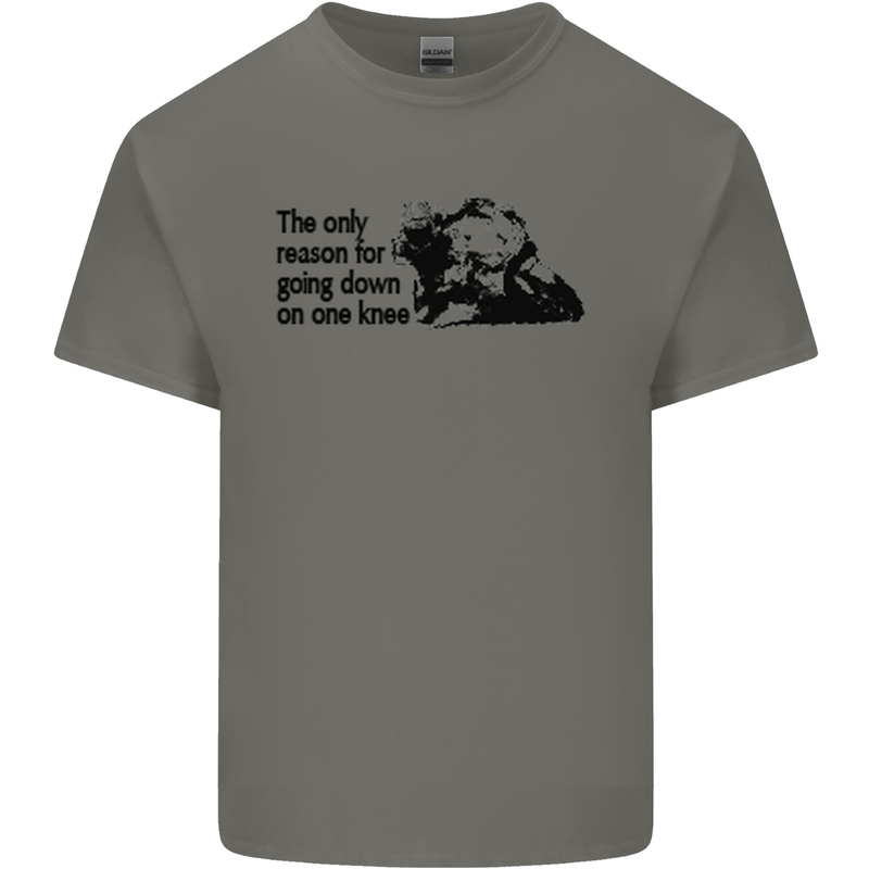 Biker Going Down on One Knee Motorcycle Mens Cotton T-Shirt Tee Top Charcoal
