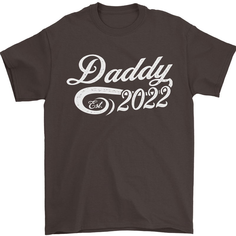 Daddy Est. 2022 Funny Father's Day Mens T-Shirt Cotton Gildan Dark Chocolate
