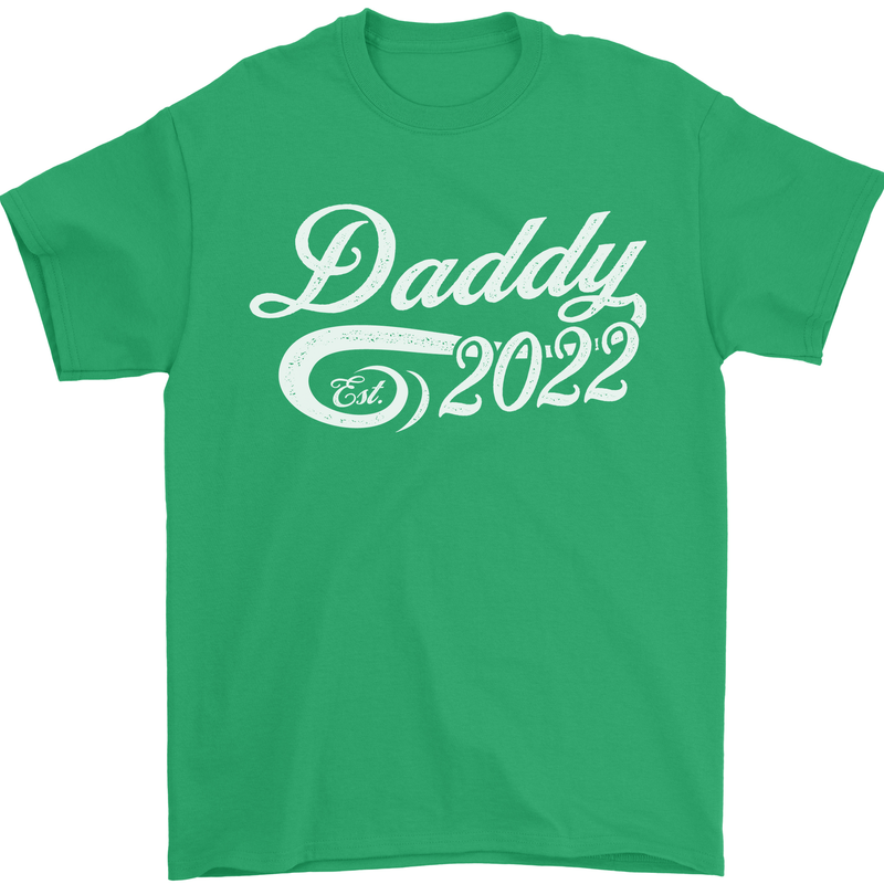 Daddy Est. 2022 Funny Father's Day Mens T-Shirt Cotton Gildan Irish Green