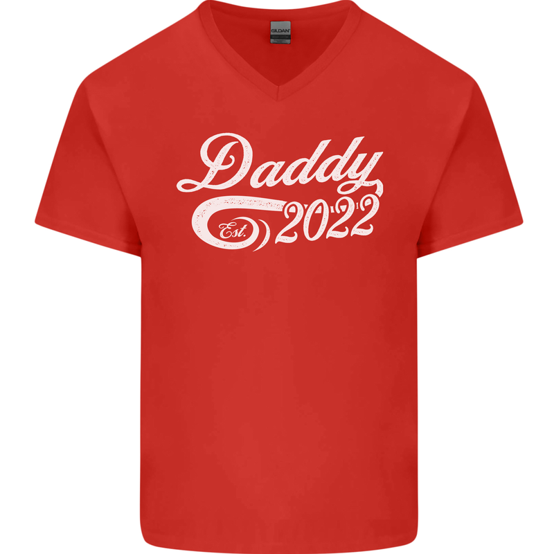 Daddy Est. 2022 Funny Father's Day Mens V-Neck Cotton T-Shirt Red