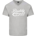 Daddy Est. 2022 Funny Father's Day Mens V-Neck Cotton T-Shirt Sports Grey