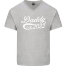 Daddy Est. 2022 Funny Father's Day Mens V-Neck Cotton T-Shirt Sports Grey
