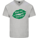 Kiss Me I'm Irish St. Patrick's Day Mens V-Neck Cotton T-Shirt Sports Grey