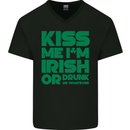 Kiss Me I'm Irish or Drunk St Patricks Day Mens V-Neck Cotton T-Shirt Black