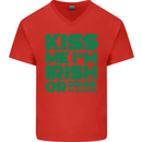 Kiss Me I'm Irish or Drunk St Patricks Day Mens V-Neck Cotton T-Shirt Red