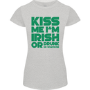 Kiss Me I'm Irish or Drunk St Patricks Day Womens Petite Cut T-Shirt Sports Grey