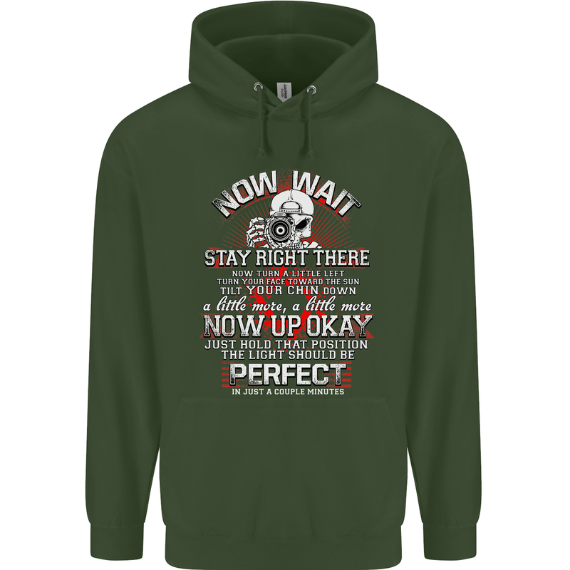 Photography Now Wait Photographer Funny Mens 80% Cotton Hoodie Forest Green