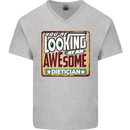 You're Looking at an Awesome Dietician Mens V-Neck Cotton T-Shirt Sports Grey